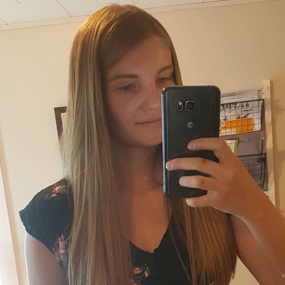 Meet your Posher, Ashley